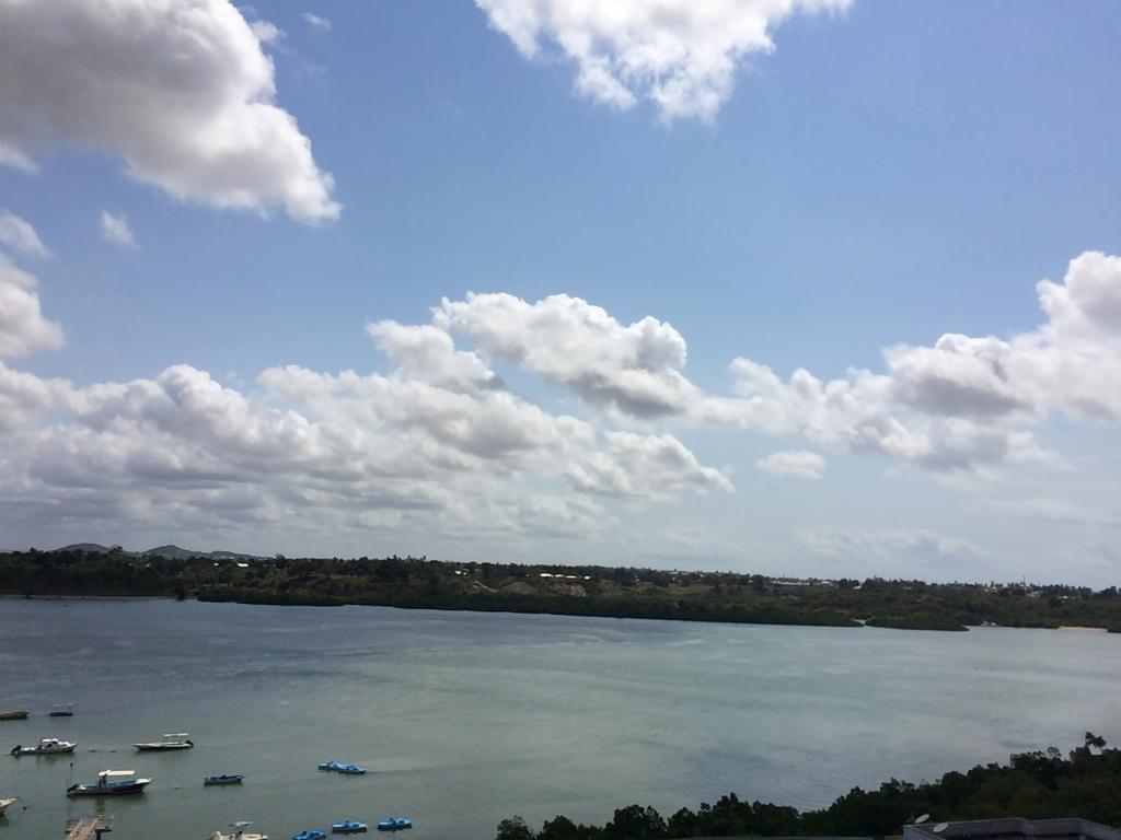 Tudor Water Sports Hotel Mombasa Exterior foto